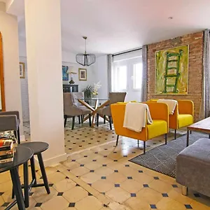 https://luxuryhistoric-buildingold-town5-pax.es-andalucia.com